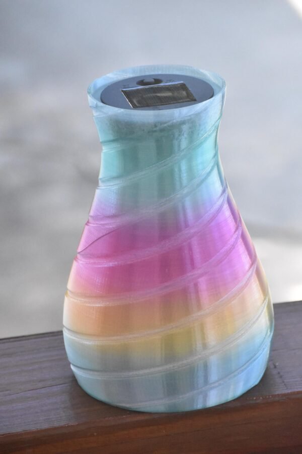 3D Printed Solar Vase: Unique Color Changing Decor - Image 2