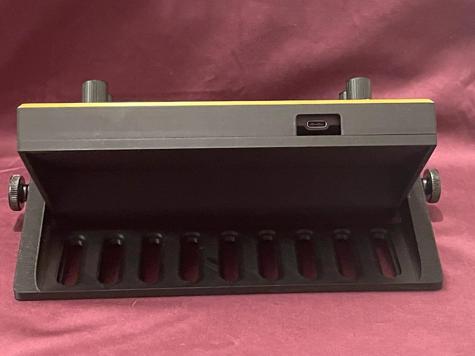 Loupedeck Live/Razer Stream Controller Rotating Holder - Image 6